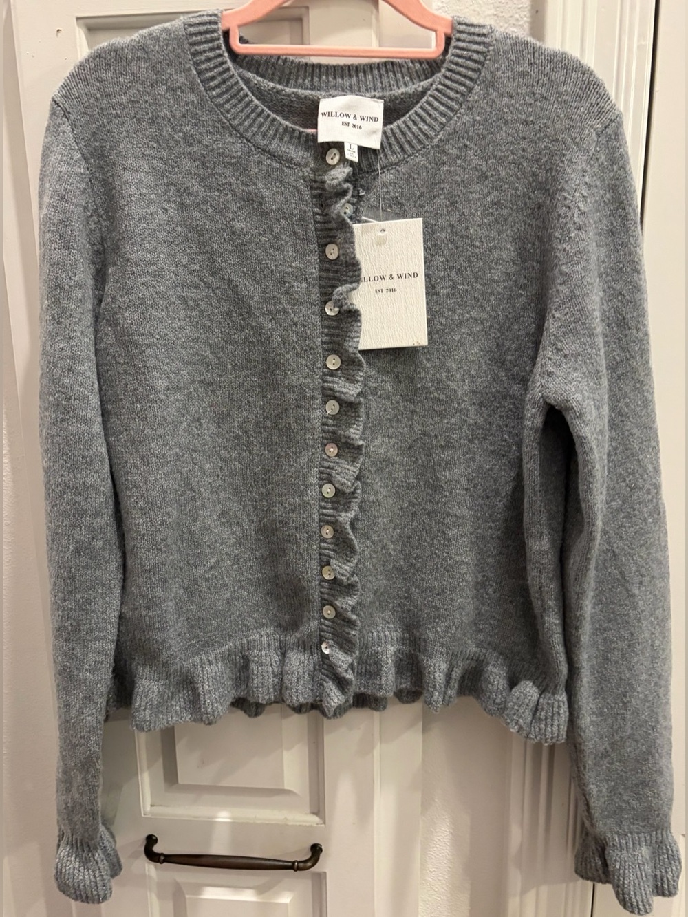 NWT WILLOW & WIND Gray Ruffle-Trim Button Cardigan